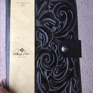 Patricia Nash black Tuscan Chieti Agenda